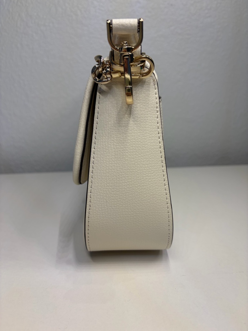 Kate Spade White Floral Embroidered Straw Flap Shoulder/Crossbody Bag - Picture 6 of 11